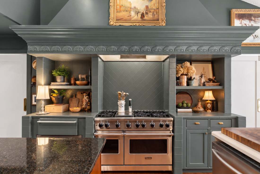 Viking range under the carved surround